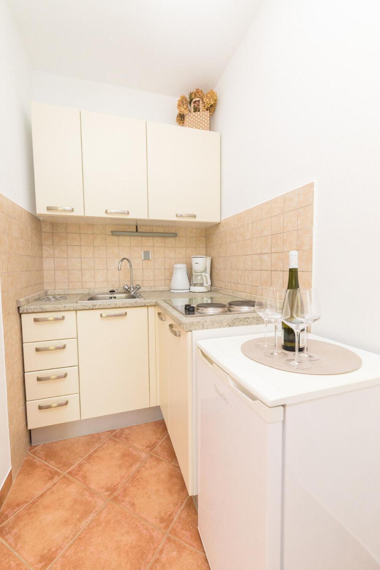 Apartments Seric Vrboska Exterior photo